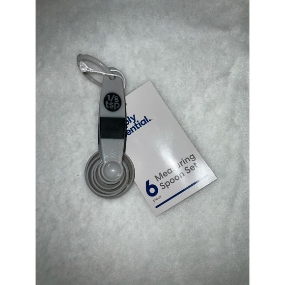 Simply Essential Set of 6 Measuring Spoons on Ring New with Tags - Picture 3 of 3